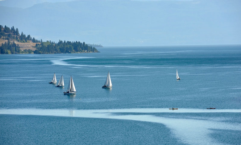 Sailing on Flathead Lake
